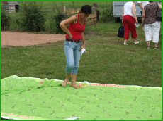 Het voetstappenkleed in een aparte versie van 2x4 meter. Ook voor volwassenen een hele uitdaging !