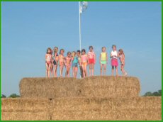 Vanuit de uitkijkpost je route bepalen of je vrienden helpen door het maïs